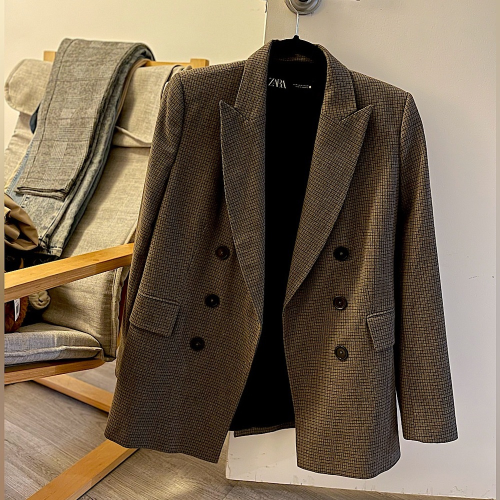 Double breasted Zara blazer w shoulder pads